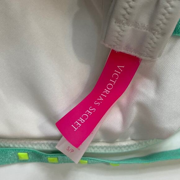 Victoria’s Secret | White Studded Bikini Top Sz S - Picture 5 of 6